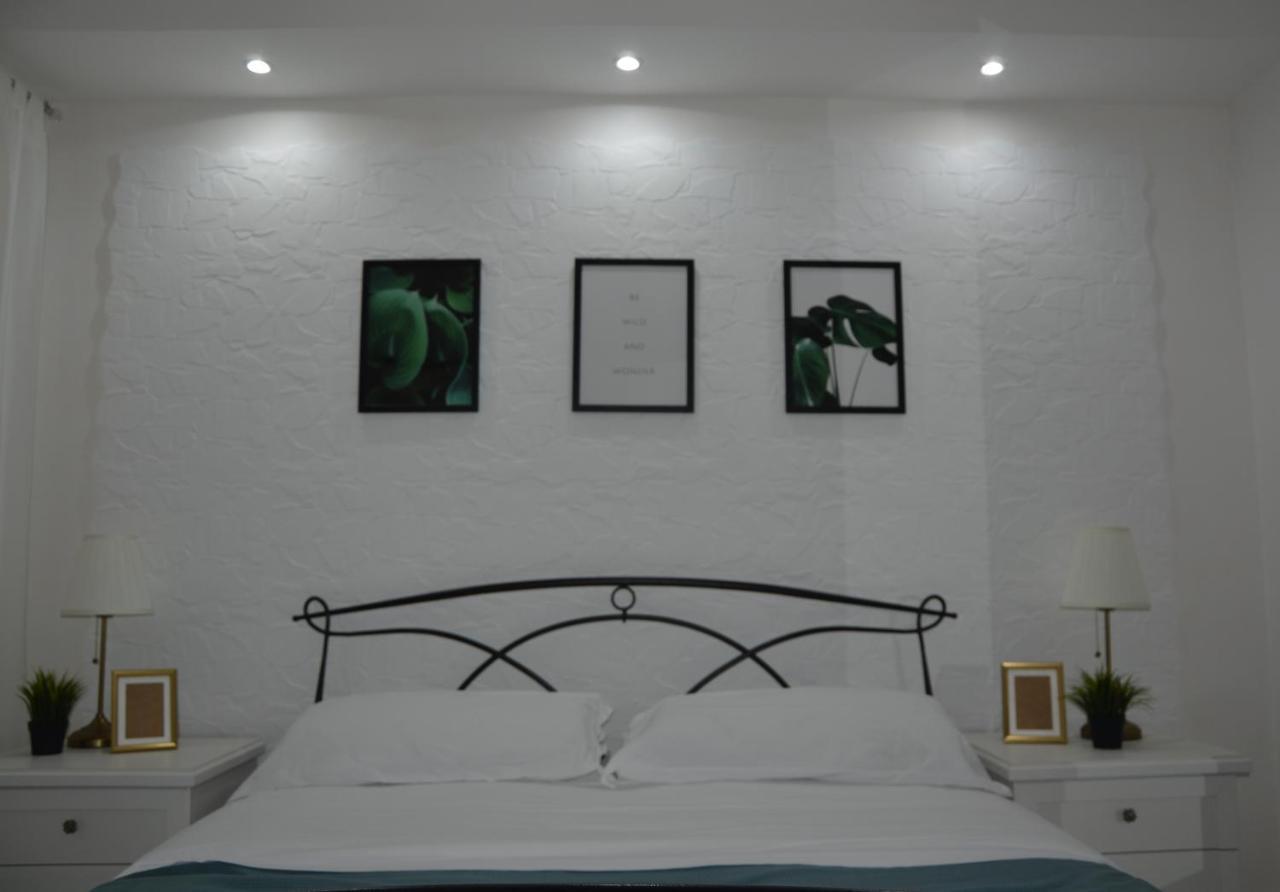 Carmelina 20 Apartment Napoli Bagian luar foto