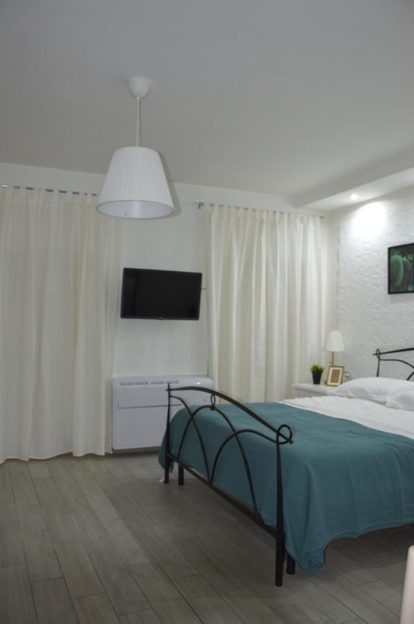 Carmelina 20 Apartment Napoli Bagian luar foto