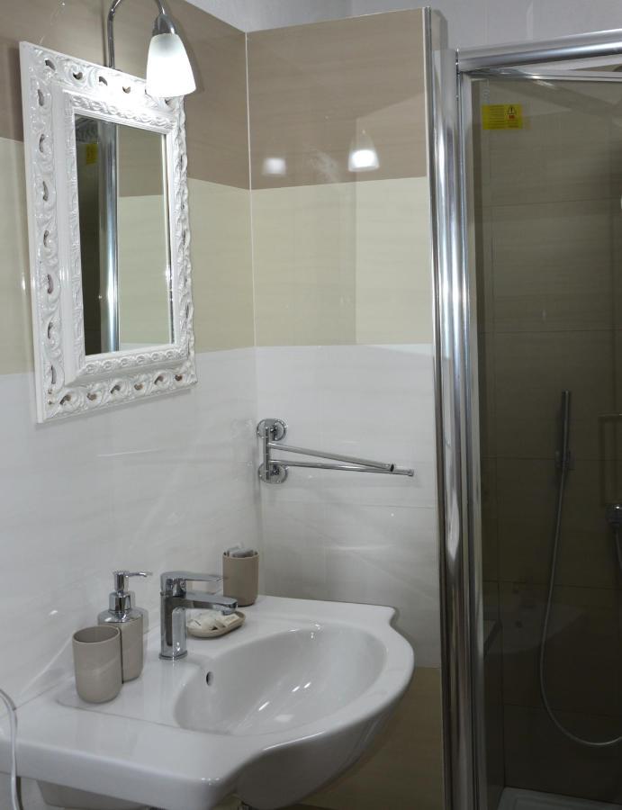 Carmelina 20 Apartment Napoli Bagian luar foto